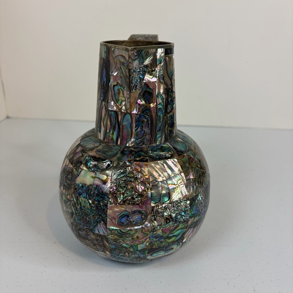 Vintage Abalone Shell Mosaic Pitcher Brass Mother of Pearl Jug Vase Decor 1960s - Picture 5 of 9
